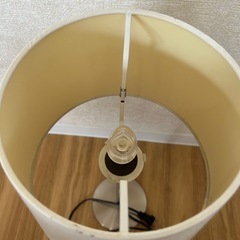IKEA テーブルランプ　照明　ライトの画像