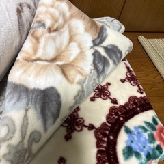 毛布5点 肌布団2点の画像