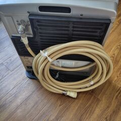 ガスファンヒーター【140-9043】（引越で、他に7点ほど出品してます）の画像