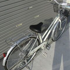 E498　★限定特価★ 中古自転車 　シティ　ホワイト　シルバー　マルキン【27インチ　軽快車　LEDオートライト 】 (*^▽^*)の画像