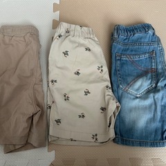 子ども服の画像