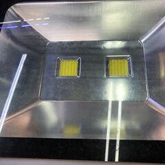 ☆彡ＬＥＤ投光器!!!２台!!!100ｗ!!!100ｖ～220ｖ!!!駐車場・倉庫・屋外灯・外灯・作業灯・点灯確認済み!!!稲刈り完了！の画像