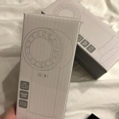 【新品未使用】2個！冷却プレート付き ハンディ扇風機 スタンド付き 携帯用の画像