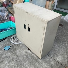 スチール棚の画像