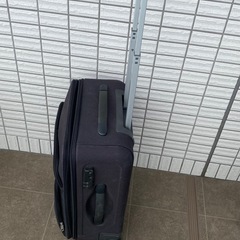 【無料でお譲りします・傷あり】サムソナイト 小型スーツケース  の画像
