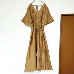 【新品 / ollun】オルン グラデーション ベージュ ワンピース サイズMの画像