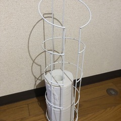 トイレットペーパー入れの画像