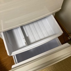 冷蔵庫　SHARPの画像