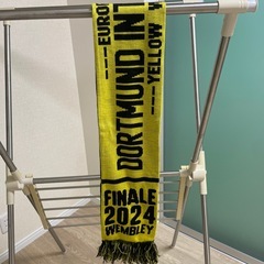 【現地購入品】ウェンブリー2024年マフラーBVBカラーの画像