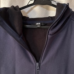 UNIQLO Lサイズ　裏起毛あり　パーカーの画像