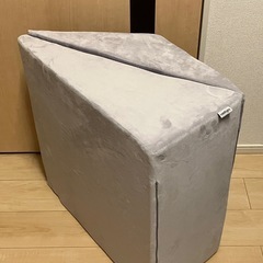 三角クッション①　腰痛　逆流性食道炎の画像