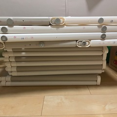 ベビーサークル　ドアロック付きの画像