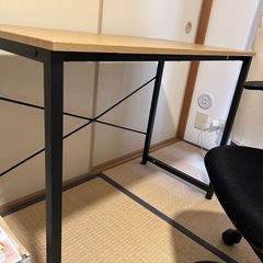 机と椅子セットにて！の画像