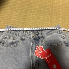 【新品未使用】ジーンズ　幅広の画像