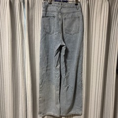 【新品未使用】ジーンズ　幅広の画像