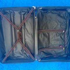 🉐キャリーケース（大）の画像