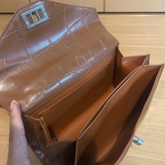 チャールズアンドキース ブラウン ハンドバッグ 
の画像