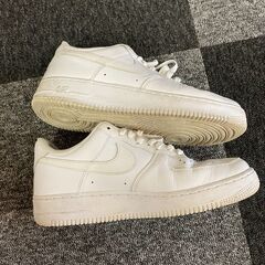 Nike Air Force 1 ホワイトの画像