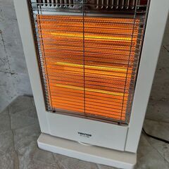 【ジモティ限定特価】 TEKNOS テクノス 直管型 ハロゲンヒーター PH-1211 暖房器具 空調 首振り A0398Gの画像