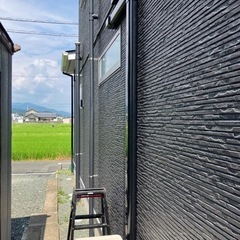 エアコン　配管カバー　ブラック　使用期間短の画像