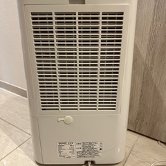 SHARP 除湿機の画像