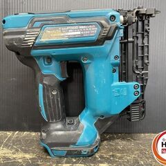 【引き取り限定】【中古品】makita マキタ PT353DZ 充電式ピンタッカ 18V用 使用ピンネイル:15,18,25,30,35mm ※本体のみの画像