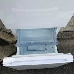 2024年製　ヤマダ　2ドア冷蔵庫　179L YRZ-F17Mの画像