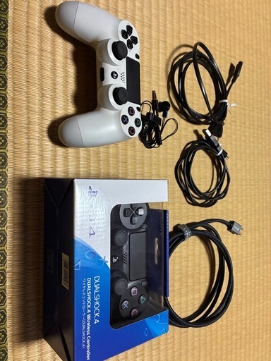 PS4本体➕新品コントローラー➕ソフト【お値引きしました】