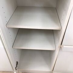 【ジャングルジャングル岩出店】【B122】フラップ扉付本棚 ホワイト  幅80cm×奥行43cm×高さ180cm  中古 家具 和歌山 岩出市 紀の川市 海南市の画像