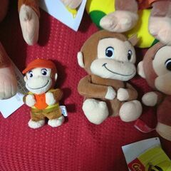 いろいろ　おさるのジョージぬいぐるみ　10点　1個100円〜400円までの画像