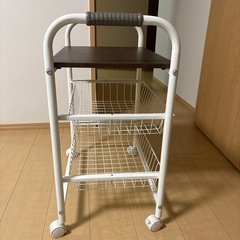 収納カゴ
の画像