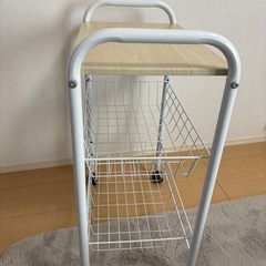 キッチンワゴン　キャスター付きの画像