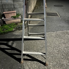 脚立の画像