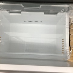 #J-9【ご来店頂ける方限定】TOSHIBAの3ドア冷凍冷蔵庫ですの画像