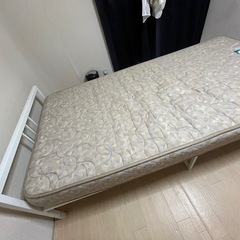 シングルベッドの画像