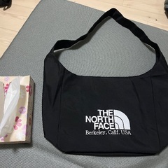 THE NORTH FACE ショルダーバッグの画像