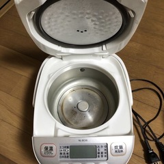 炊飯器　ZOJIRUSHI NL-BC05 象印の画像