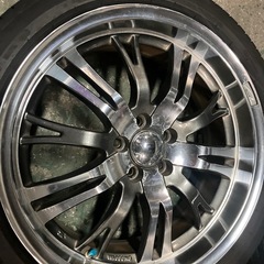 215/45R18 5穴PCD100 プリウス　ウィッシュなどに　4本セットの画像
