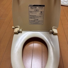 TOTO 温水便座の画像