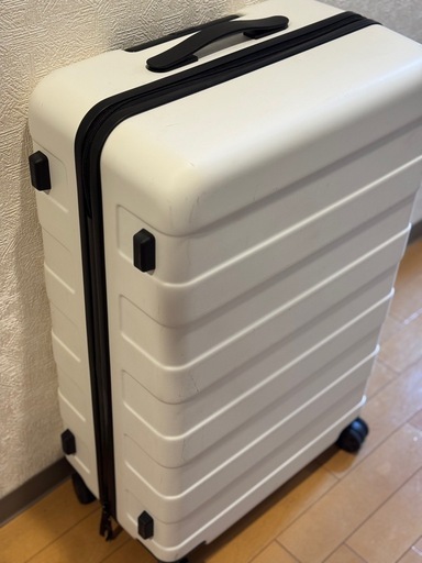 無印良品　ハードキャリーケース　スーツケース　75L ホワイト　