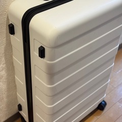 無印良品　ハードキャリーケース　スーツケース　75L ホワイト　の画像