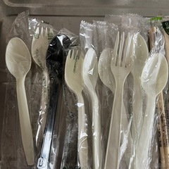 箸とスプーン等　まとめての画像