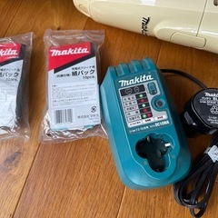 マキタ　充電式クリーナー　CL102Dの画像