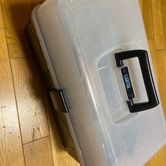 アオリイカのエギとボックスの画像