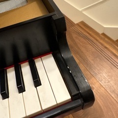 KAWAI ミニピアノの画像
