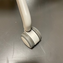 (旧型)JÄRVFJÄLLET イェルヴフェレット オフィスチェア アームレスト付き, グラン ホワイトの画像