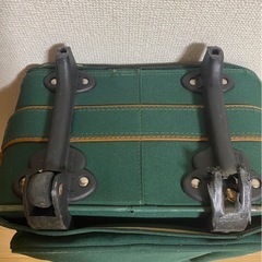 スーツケースの画像