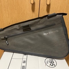 ROCKBROSの自転車用フレームバッグです。の画像