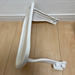 子供用椅子　テーブルの画像