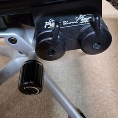 Okamura の本革張りイス joifa308の画像
